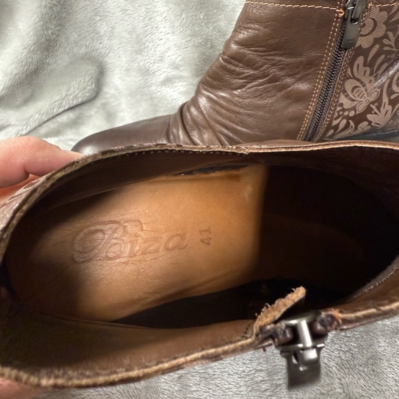 Biza the Valley Chic Brown Ankle Booties Size 41 or 9.5/10 US - Picture 9 of 11